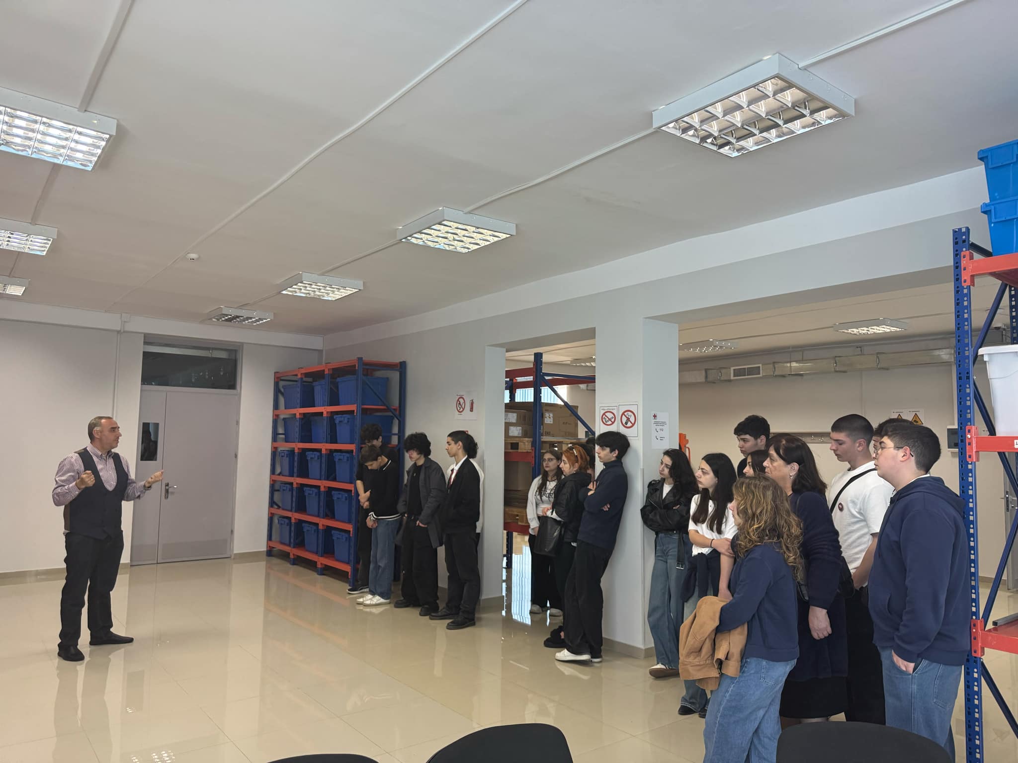 ა(ა)იპ სარკინიგზო ტრანსპორტის კოლეჯმა სკოლის მოსწავლეებს უმასპინძლა